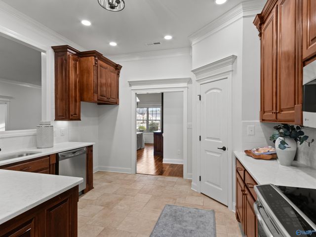 13207 Abbington Lane, Athens, AL 35613