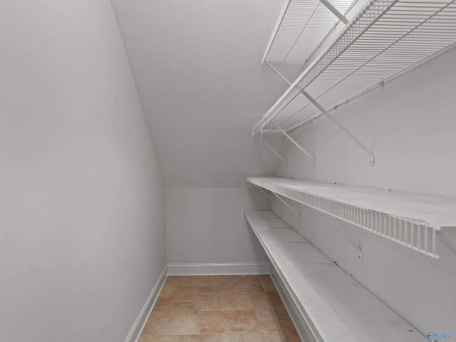 13207 Abbington Lane, Athens, AL 35613