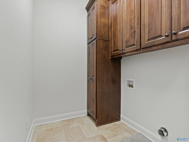 13207 Abbington Lane, Athens, AL 35613