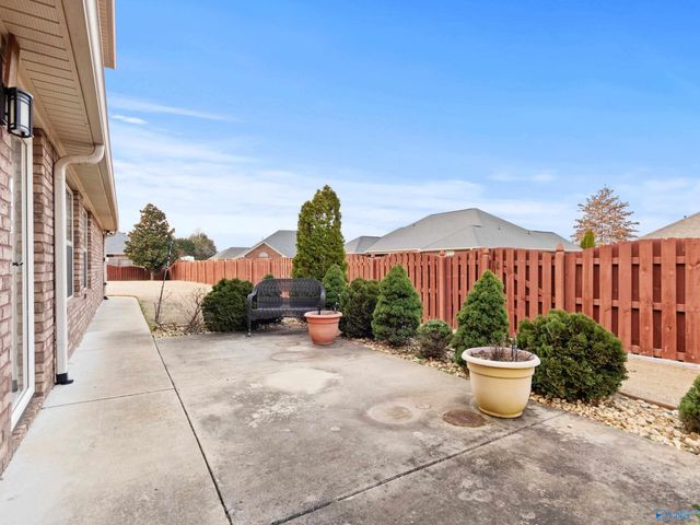 13207 Abbington Lane, Athens, AL 35613