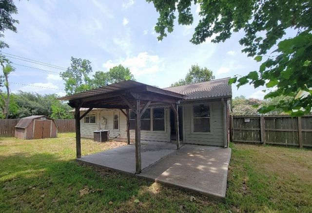 15502 Richford Drive, Friendswood, TX 77546