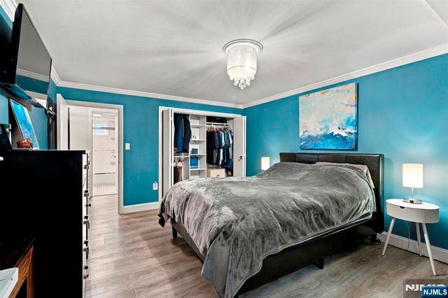 470 Valley Road C009A, Montclair, NJ 07043