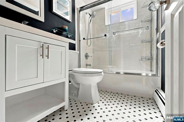 470 Valley Road C009A, Montclair, NJ 07043