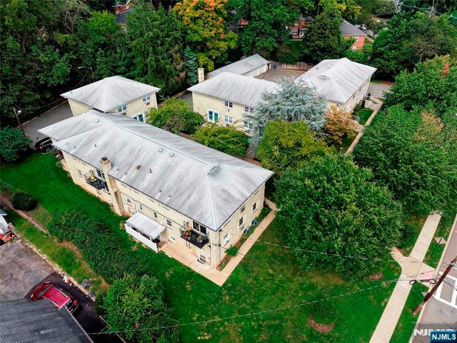 470 Valley Road C009A, Montclair, NJ 07043