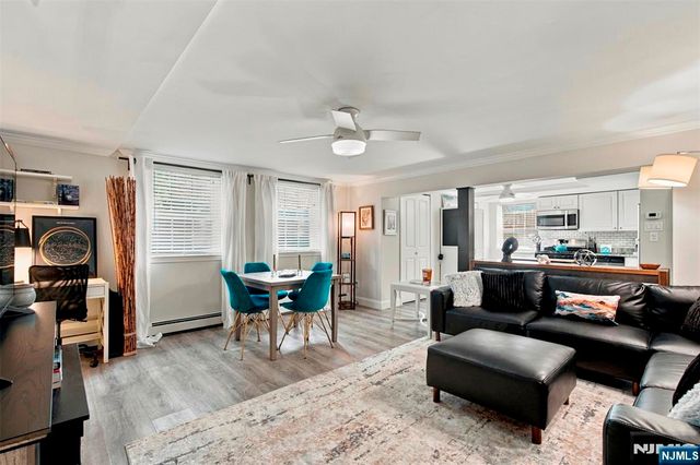 470 Valley Road C009A, Montclair, NJ 07043