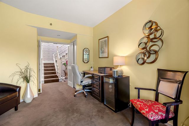 300 River Rd Apt 508 608, Manchester, NH 03104