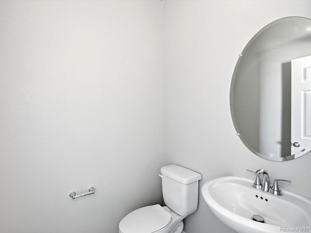 2222 E 164th Avenue, Thornton, CO 80602