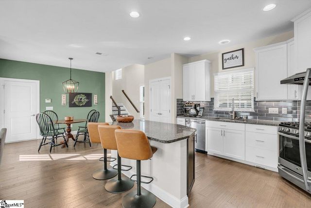 404 Algonquin Trail, Greenville, SC 29607