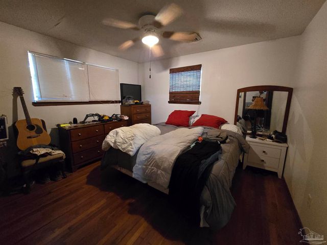 1210 Suburban Dr, Pensacola, FL 32505
