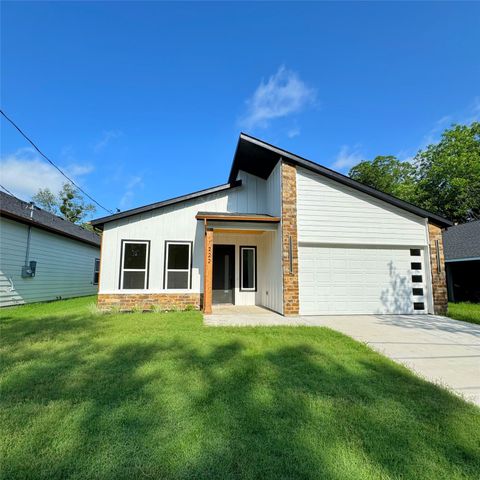 1222 Saint John Street, Greenville, TX 75401