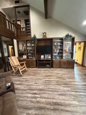 1413 Mine Street, Nashville, AR 71852