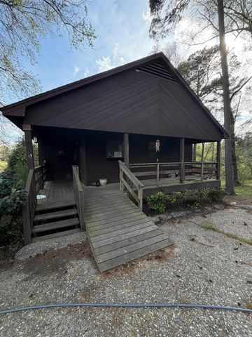 1413 Mine Street, Nashville, AR 71852