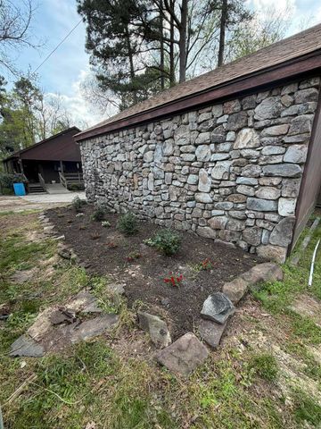 1413 Mine Street, Nashville, AR 71852