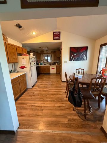 1413 Mine Street, Nashville, AR 71852