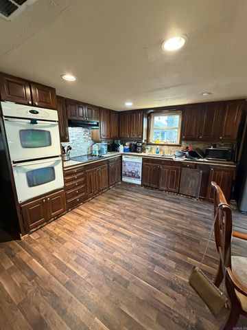 1413 Mine Street, Nashville, AR 71852