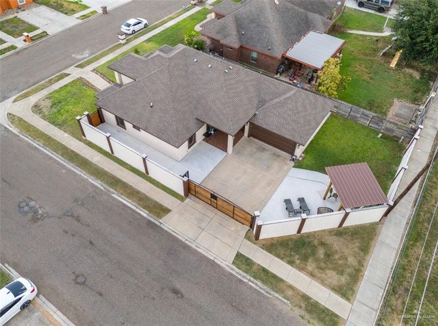1330 Loretta Lynn Drive, Edinburg, TX 78539
