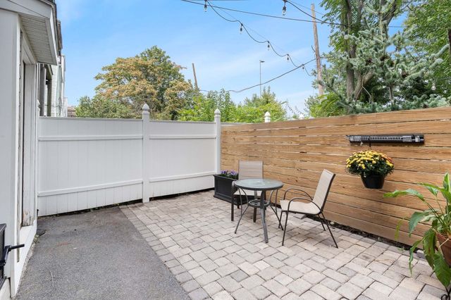 306 Maverick St 1, Boston, MA 02128