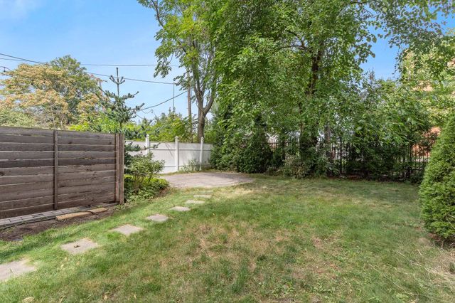 306 Maverick St 1, Boston, MA 02128