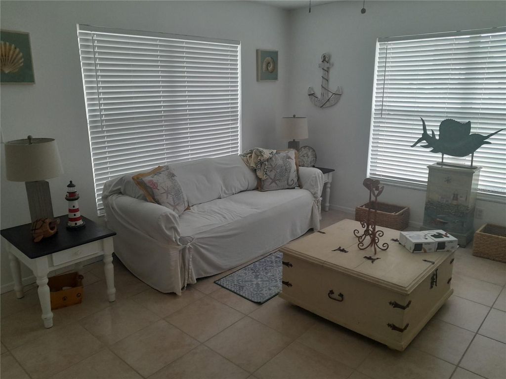 Image 9 of property listing at 4860 S ATLANTIC AVENUE 201, New Smyrna Beach, FL 32169
