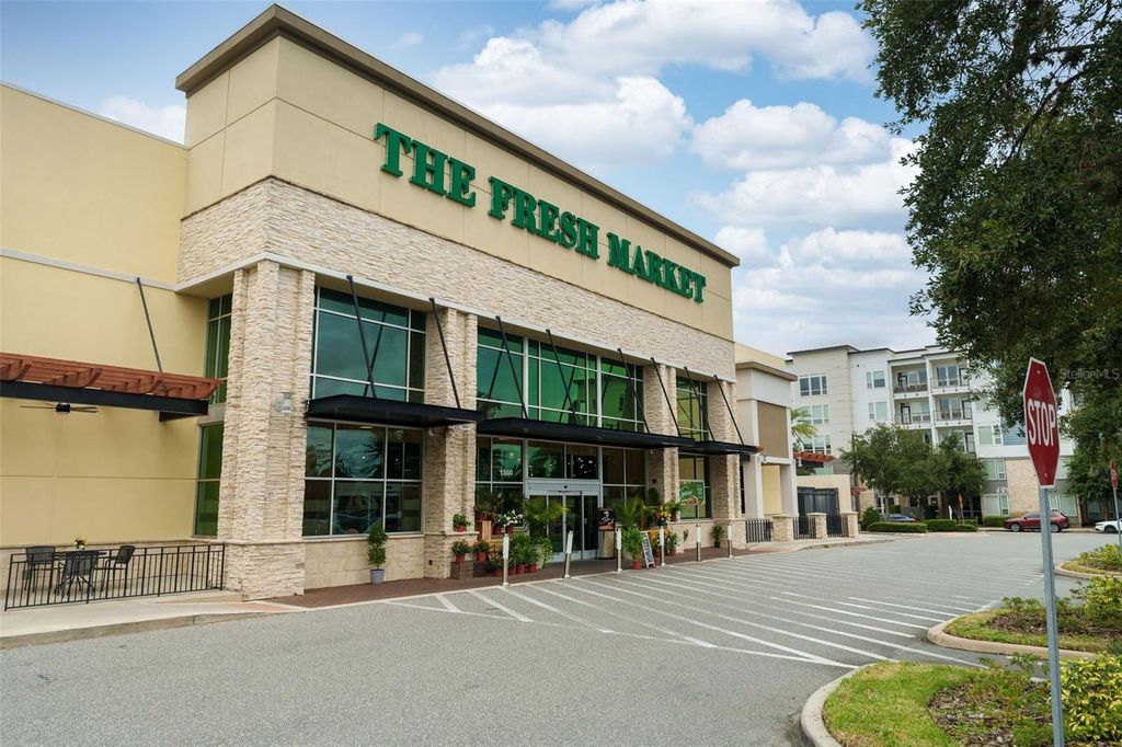 Image 18 of property listing at 1614 HAVEN DRIVE, Orlando, FL 32803