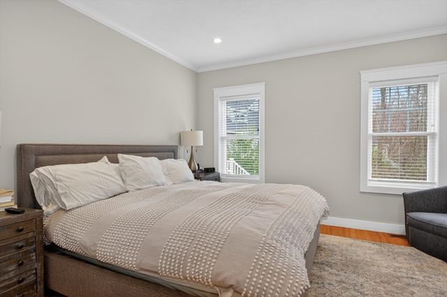 17 Stonebrook Ct, Southborough, MA 01772