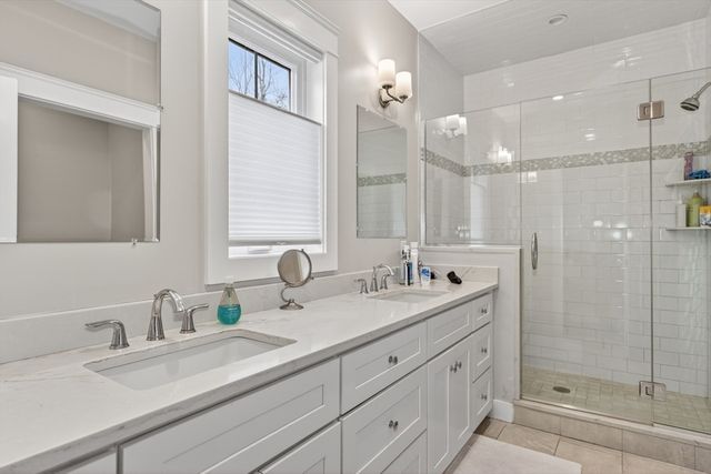 17 Stonebrook Ct, Southborough, MA 01772