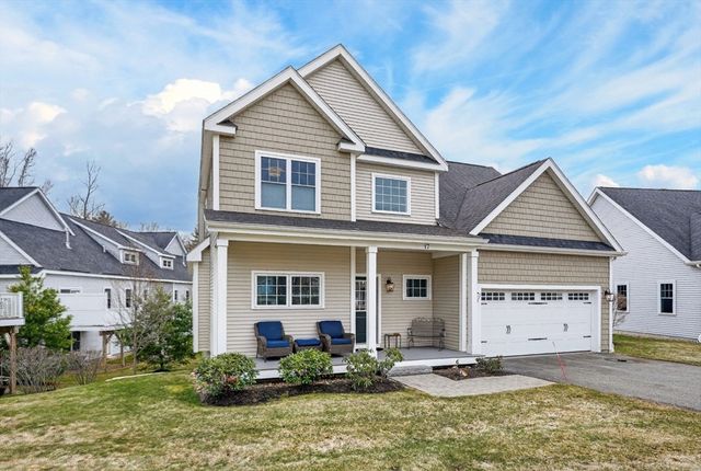 17 Stonebrook Ct, Southborough, MA 01772