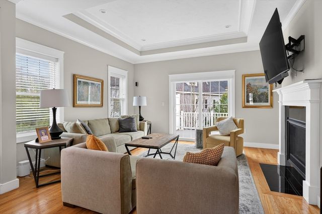 17 Stonebrook Ct, Southborough, MA 01772