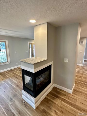 203 Lakeside Drive, Bethalto, IL 62010