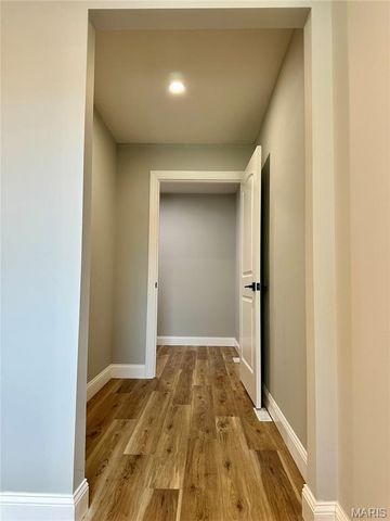 203 Lakeside Drive, Bethalto, IL 62010