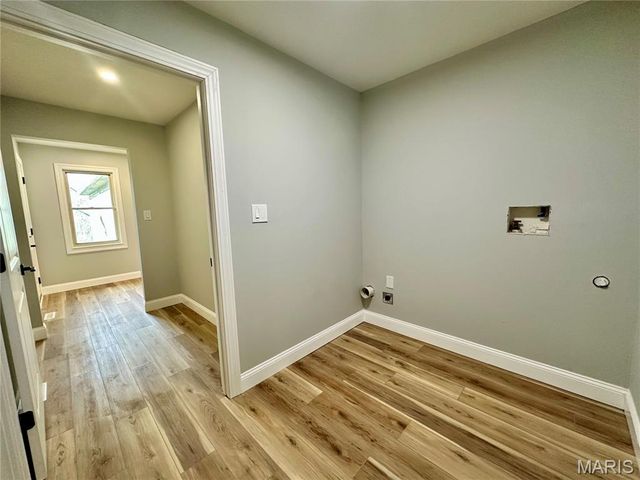 203 Lakeside Drive, Bethalto, IL 62010