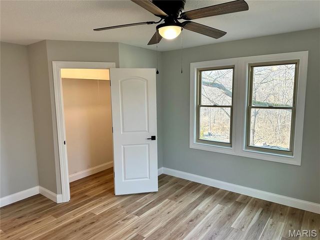 203 Lakeside Drive, Bethalto, IL 62010