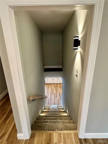 203 Lakeside Drive, Bethalto, IL 62010