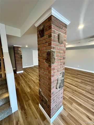 203 Lakeside Drive, Bethalto, IL 62010