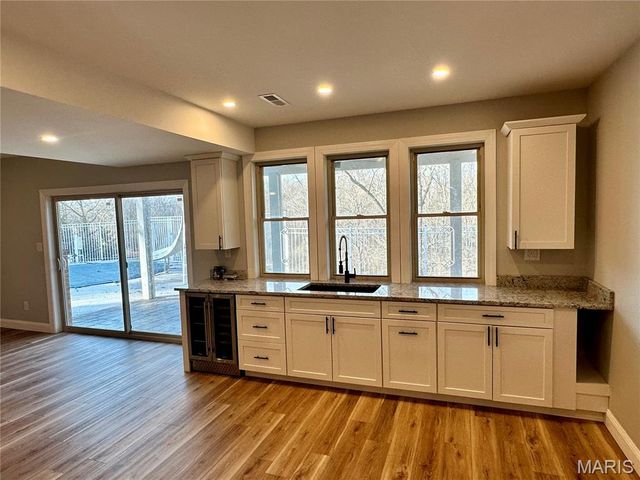 203 Lakeside Drive, Bethalto, IL 62010