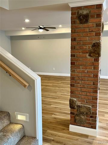 203 Lakeside Drive, Bethalto, IL 62010