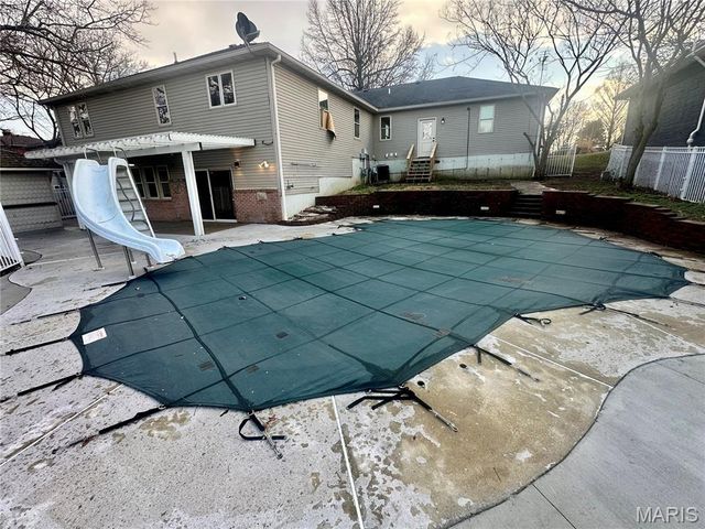 203 Lakeside Drive, Bethalto, IL 62010