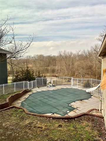 203 Lakeside Drive, Bethalto, IL 62010