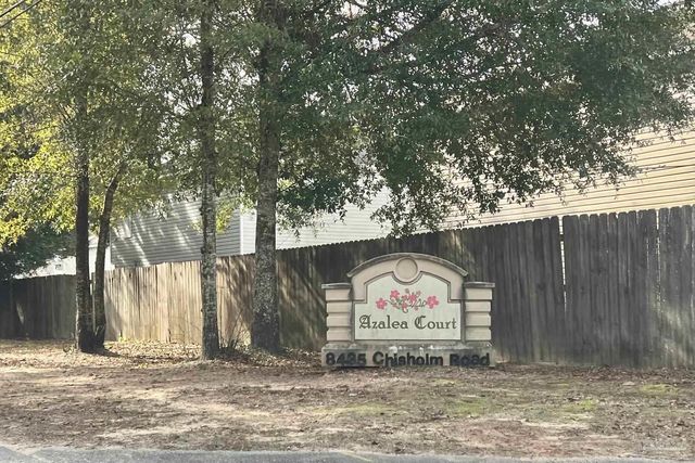 8435 Chisholm Rd 15, Pensacola, FL 32514