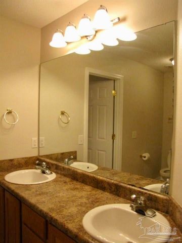 8435 Chisholm Rd 15, Pensacola, FL 32514