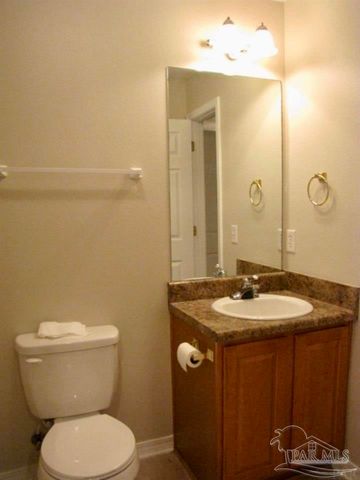 8435 Chisholm Rd 15, Pensacola, FL 32514