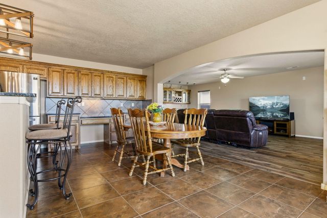 6223 Calle Pinon NW, Albuquerque, NM 87114