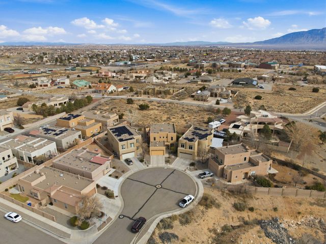 6223 Calle Pinon NW, Albuquerque, NM 87114