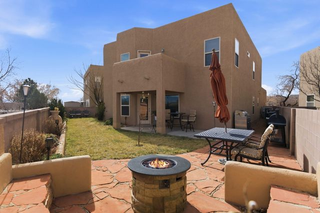 6223 Calle Pinon NW, Albuquerque, NM 87114