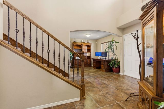 6223 Calle Pinon NW, Albuquerque, NM 87114