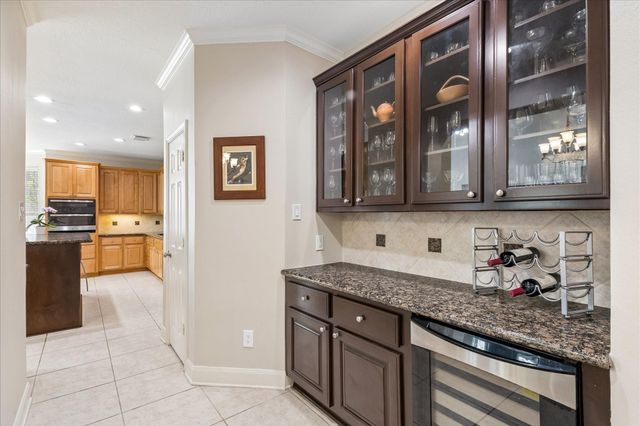 2909 Silver Maple Court, Friendswood, TX 77546