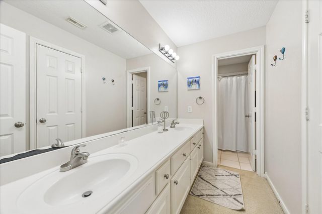 2909 Silver Maple Court, Friendswood, TX 77546