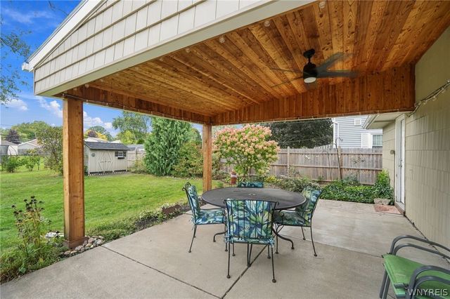 1266 Greenbrier Lane, North Tonawanda, NY 14120