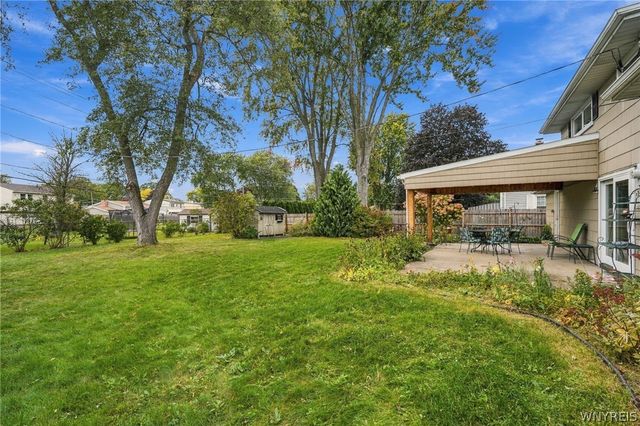 1266 Greenbrier Lane, North Tonawanda, NY 14120