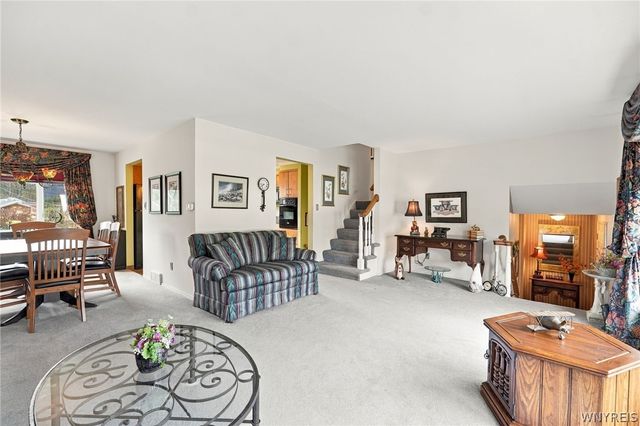 1266 Greenbrier Lane, North Tonawanda, NY 14120